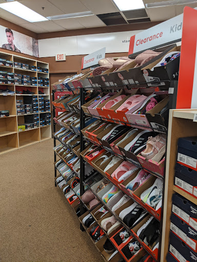 Shoe Store «Famous Footwear», reviews and photos, 19075 I-45, Conroe, TX 77385, USA