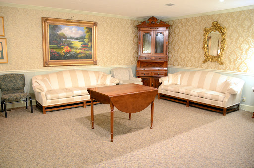 Funeral Home «Taylor Funeral Home Inc», reviews and photos, 214 N Main St, Dickson, TN 37055, USA