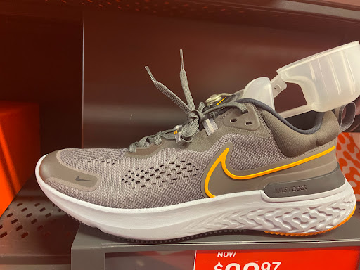 Clothing Store «Nike Factory Store», reviews and photos, 820 W Stacy Rd #356, Allen, TX 75013, USA