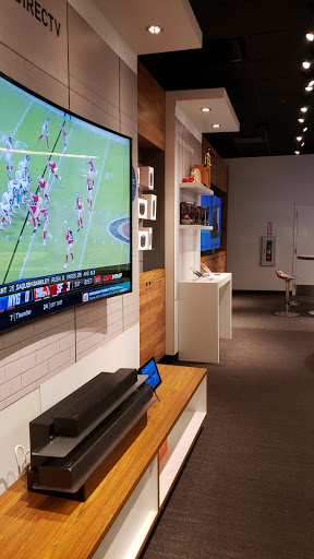 Cell Phone Store «AT&T Authorized Retailer», reviews and photos, 2518 Harlem Ave #5D, North Riverside, IL 60546, USA