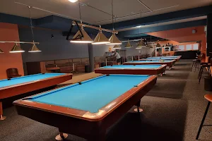 BILLIARD CLUB CITY SPLIT image