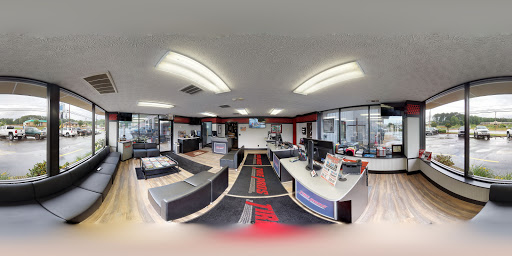 Tire Shop «Hometown Tire & Automotive Tire Pros», reviews and photos, 805 W Spring St, Monroe, GA 30655, USA