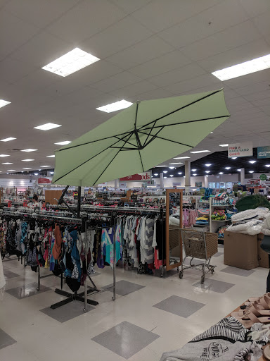 Department Store «T.J. Maxx & HomeGoods», reviews and photos, 20 Court House South Dennis Rd #1, Cape May Court House, NJ 08210, USA