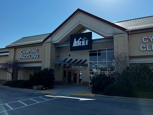 Camping Store «REI», reviews and photos, 63 W Aylesbury Rd, Timonium, MD 21093, USA