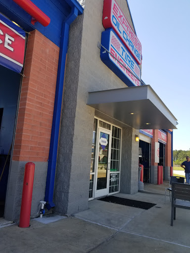 Express Oil Change & Tire Engineers image 3