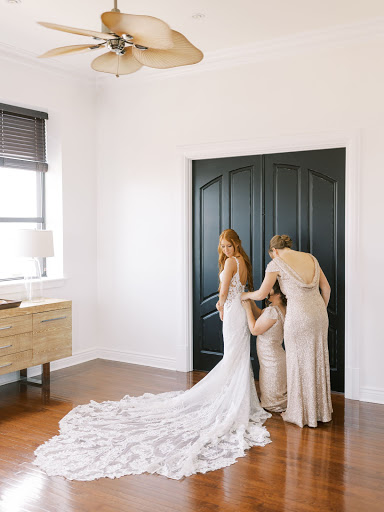 Bridal Shop «Bella Bridal Gallery», reviews and photos, 4301 Orchard Lake Rd Suite 190, West Bloomfield Township, MI 48323, USA