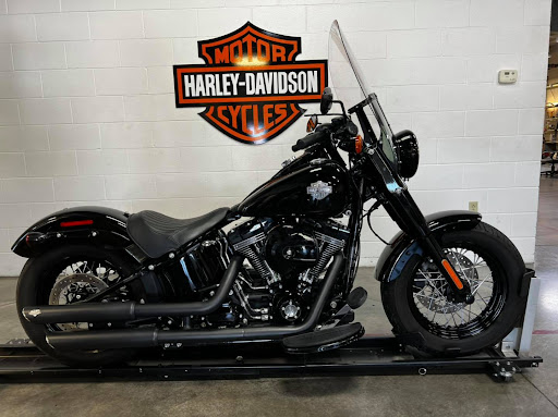 Motorcycle Dealer «Hideout Harley-Davidson», reviews and photos