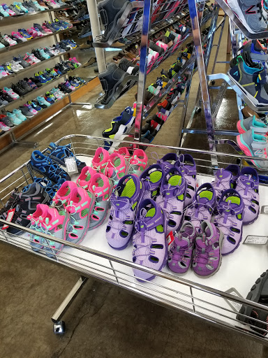 Burch's Shoe Outlet