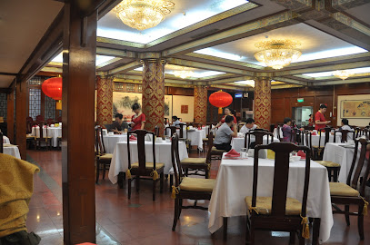 Quanjude Roast Duck Restaurant - 9 Shuaifuyuan Hu Tong, Wangfujing, Dongcheng, Beijing, China, 100005