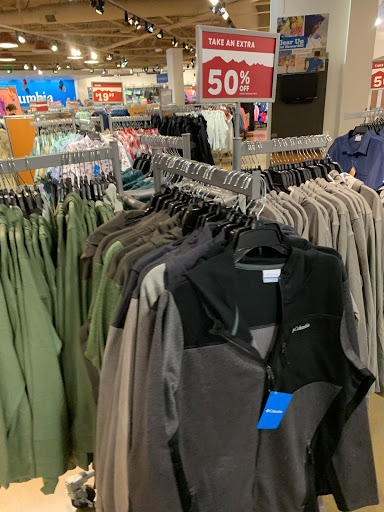 Clothing Store «Columbia Sportswear Outlet Store at Allen Premium Outlets», reviews and photos, 820 Stacy Rd #470, Allen, TX 75013, USA