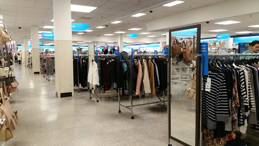 Clothing Store «Ross Dress for Less», reviews and photos, 3450 Village Dr, Castro Valley, CA 94546, USA