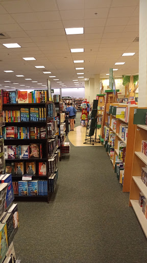 Book Store «Barnes & Noble», reviews and photos, 15246 Crossroads Pkwy, Gulfport, MS 39503, USA