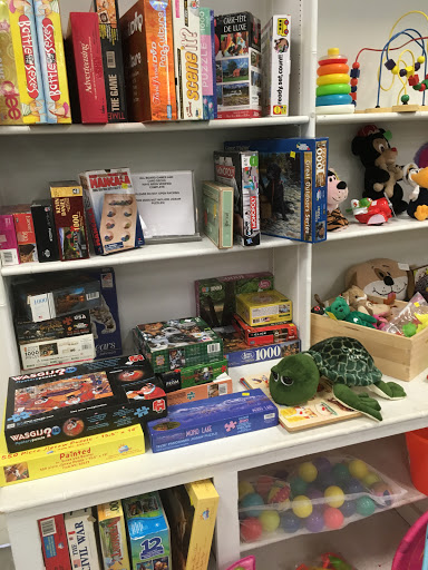 Thrift Store «Humane Society Thrift Store», reviews and photos, 4445 20th St, Vero Beach, FL 32966, USA