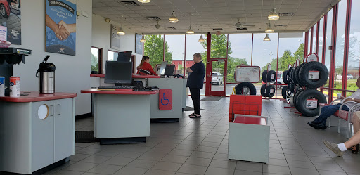 Tire Shop «Discount Tire Store - Homer Glen, IL», reviews and photos, 14011 S Bell Rd, Homer Glen, IL 60491, USA