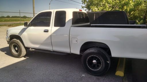 Auto Body Shop «Econo Auto Painting», reviews and photos, 1420 N Watkins St, Memphis, TN 38108, USA