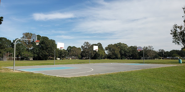 Thomas Park Recreation Center