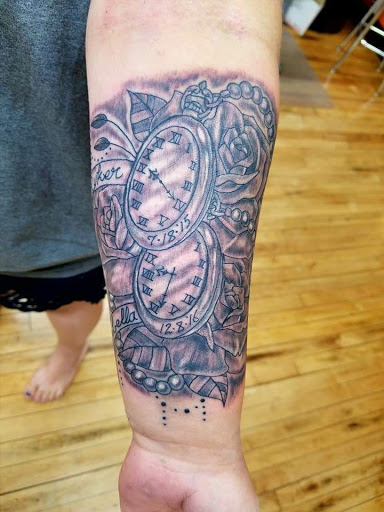 Explore pepe le pew tattoo ideas, creative tattoo ideas in Galesburg, available at Hawks Tattoos