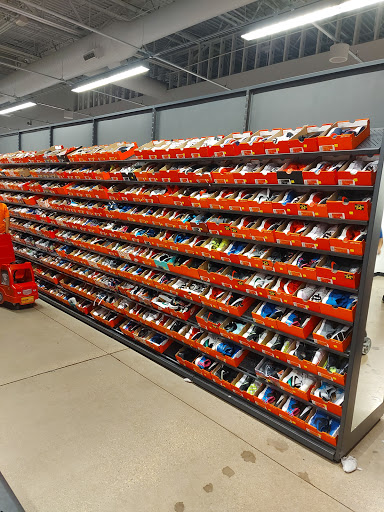 Sporting Goods Store «Nike Factory Store», reviews and photos, 3000 Grapevine Mills Pkwy #611, Grapevine, TX 76051, USA