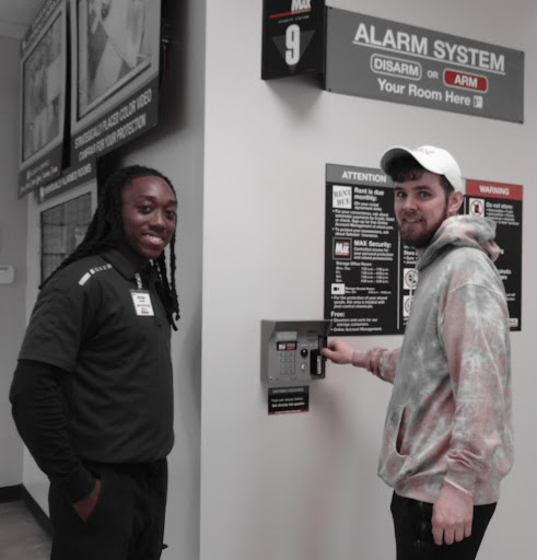 Truck Rental Agency «U-Haul Moving & Storage of Woodfield», reviews and photos, 5201 Tollview Dr, Rolling Meadows, IL 60008, USA