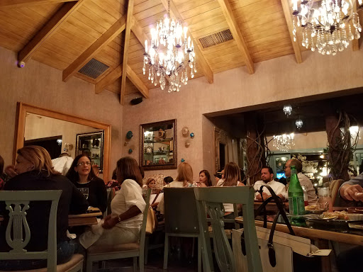 Loretta Café Bistro