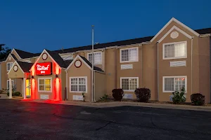Red Roof Inn Springfield, MO image