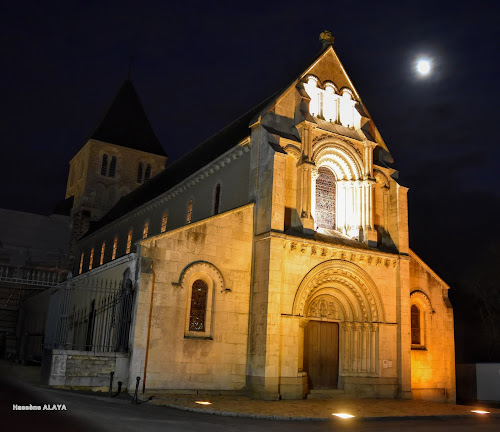 attractions Église Saint-Jean-Baptiste de Château-Gontier Château-Gontier-sur-Mayenne
