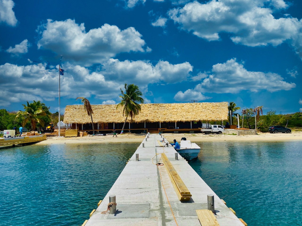 Foto di Trellis Bay con baia media