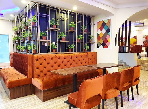 The Arena Market, The Facility Management Complex Nigeria Army Shopping Complex Bolade-Oshodi, 100261, Lagos, Nigeria, Barber Shop, state Lagos