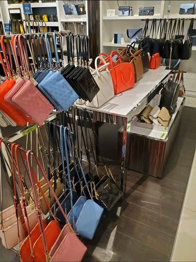 Fashion Accessories Store «Michael Kors», reviews and photos, 1800 Sawgrass Mills Cir #2630, Sunrise, FL 33323, USA