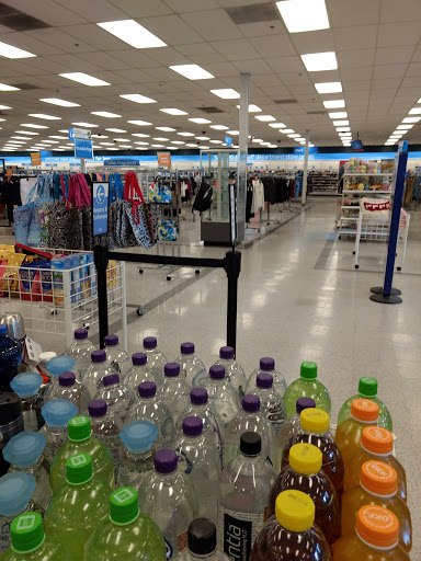 Clothing Store «Ross Dress for Less», reviews and photos, 15694 N Frank Lloyd Wright Blvd, Scottsdale, AZ 85260, USA