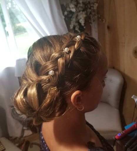 Beauty Salon «Ethereal Day Spa & Salon», reviews and photos, 211 S Van Buren St, Nashville, IN 47448, USA