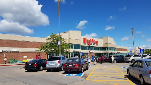 Supermarket «Hy-Vee», reviews and photos, 2395 NW Arterial, Dubuque, IA 52002, USA