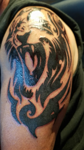 Tattoo Shop «Fine Line Tattoo & Piercing», reviews and photos, 2864 Ray Lawyer Dr, Placerville, CA 95667, USA