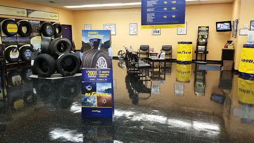 Tire Shop «Daniels Tire Service», reviews and photos, 2650 W Whittier Blvd, La Habra, CA 90631, USA