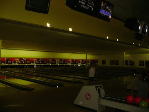 Bowling Alley «Bandera Bowling Center», reviews and photos, 6700 Huebner Rd, Leon Valley, TX 78238, USA