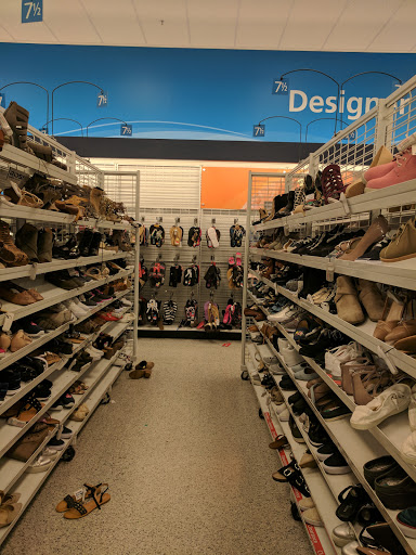 Clothing Store «Ross Dress for Less», reviews and photos, 902 Sepulveda Blvd, Harbor City, CA 90710, USA