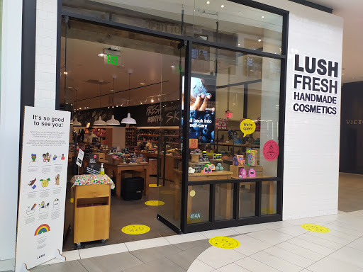 Cosmetics Store «Lush Cosmetics», reviews and photos, 21540 Hawthorne Blvd #414a, Torrance, CA 90503, USA