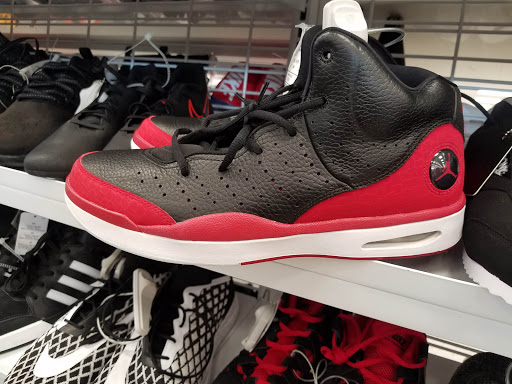 Clothing Store «Ross Dress for Less», reviews and photos, 12551 Jefferson Ave, Newport News, VA 23602, USA