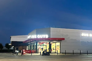 Five Guys Nottingham Showcase image