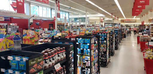 Hy-Vee Grocery Store