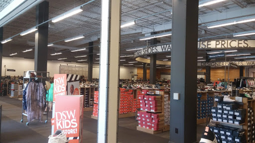 Shoe Store «DSW Designer Shoe Warehouse», reviews and photos, 113 Mill Plain Rd, Danbury, CT 06811, USA