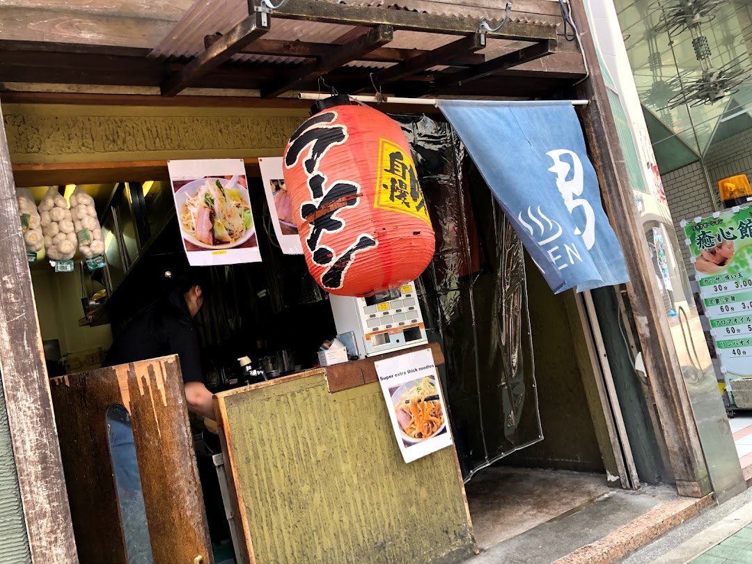 極太濁流らめん らけいこ本店