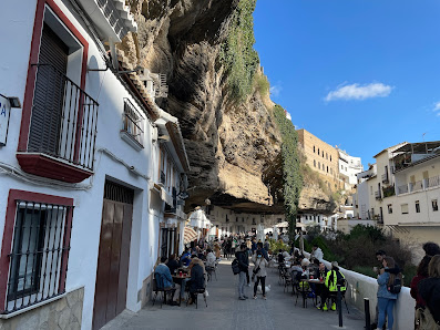 Entrecuevas C. Cuevas de la Sombra, 25, 11692 Setenil de las Bodegas, Cádiz, España