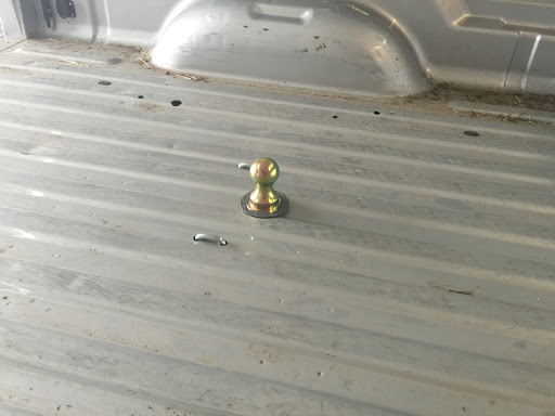 Trailer Hitch Supplier «S&R Motorz Inc», reviews and photos, 731 W Baseline St suite#1, Cornelius, OR 97113, USA