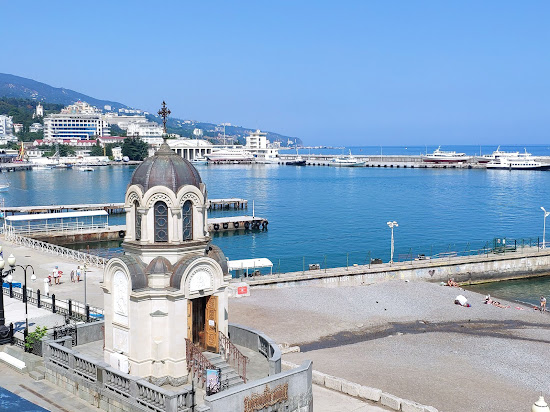 Yalta mini beach