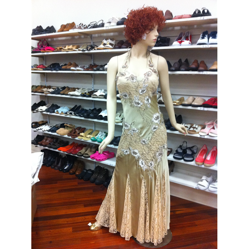 Used Furniture Store «Why Buy New Consignment Shop», reviews and photos, 925 Lincoln Way W, Chambersburg, PA 17202, USA