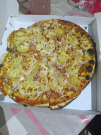 Plats et boissons du Pizzeria Romain Pizza à Mont-Dore - n°6