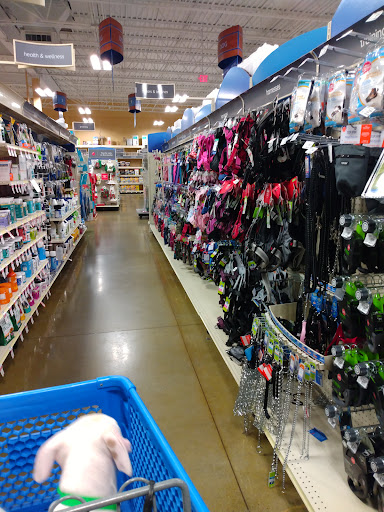 Pet Supply Store «PetSmart», reviews and photos, 421 Commerce Dr, Victor, NY 14564, USA
