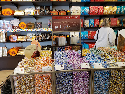 Chocolate Shop «Lindt Factory Outlet (Wrentham Village)», reviews and photos, 1 Outlet Blvd, Wrentham, MA 02093, USA