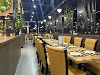 Atmosphère du Restaurant HONG à Prévessin-Moëns - n°19